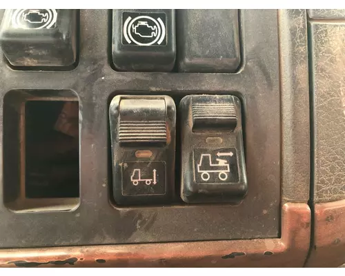 Volvo VNL Dash Assembly