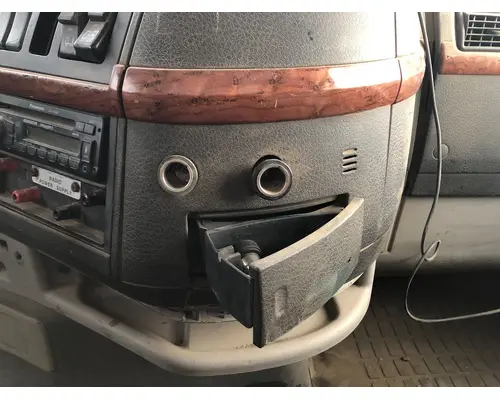 Volvo VNL Dash Assembly