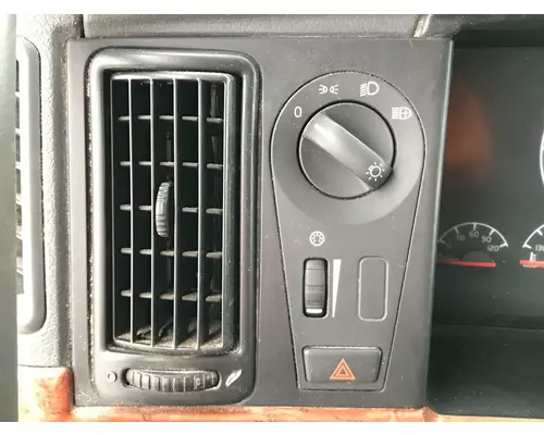 Volvo VNL Dash Assembly