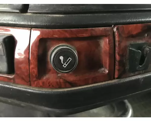 Volvo VNL Dash Assembly