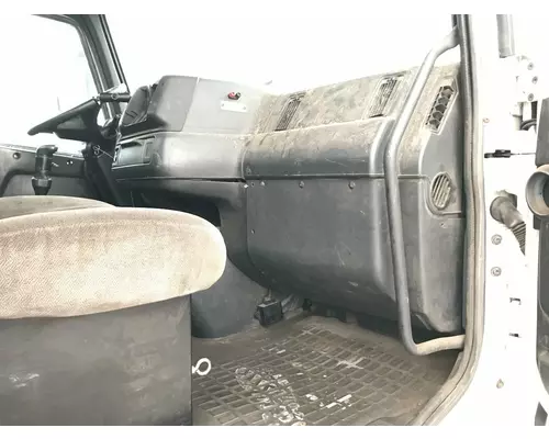 Volvo VNL Dash Assembly