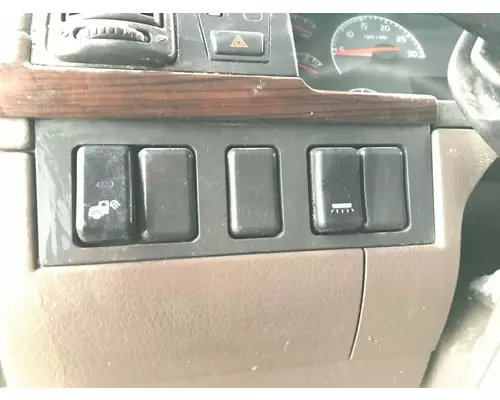 Volvo VNL Dash Assembly