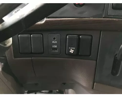 Volvo VNL Dash Assembly