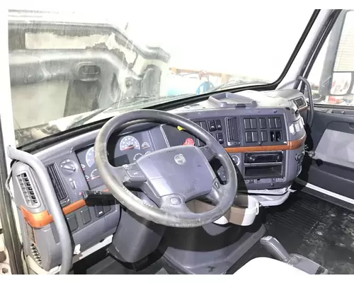 Volvo VNL Dash Assembly