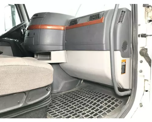 Volvo VNL Dash Assembly
