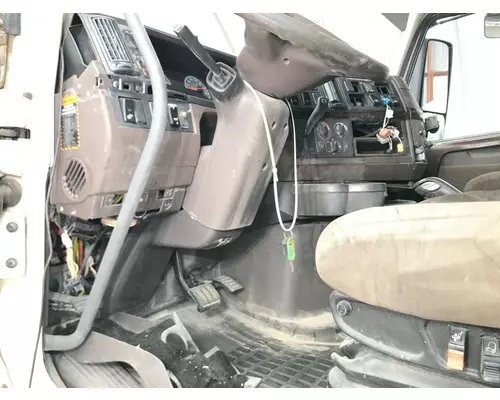 Volvo VNL Dash Assembly