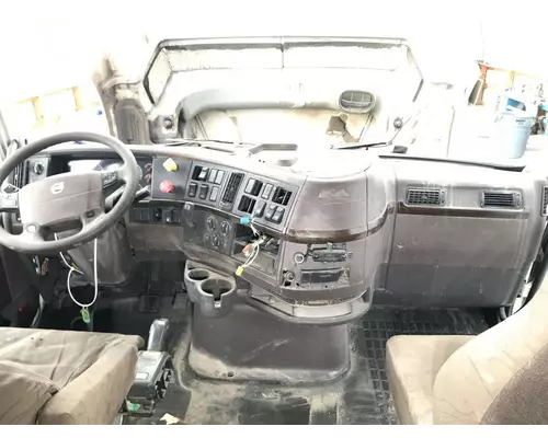 Volvo VNL Dash Assembly
