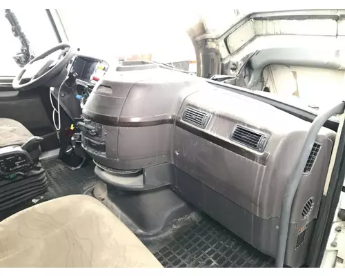 Volvo VNL Dash Assembly