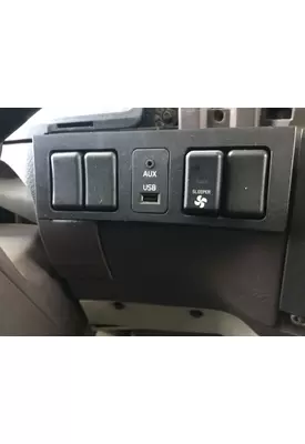 Volvo VNL Dash Assembly