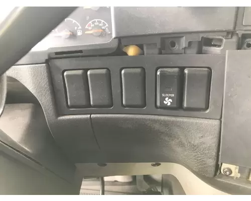 Volvo VNL Dash Assembly