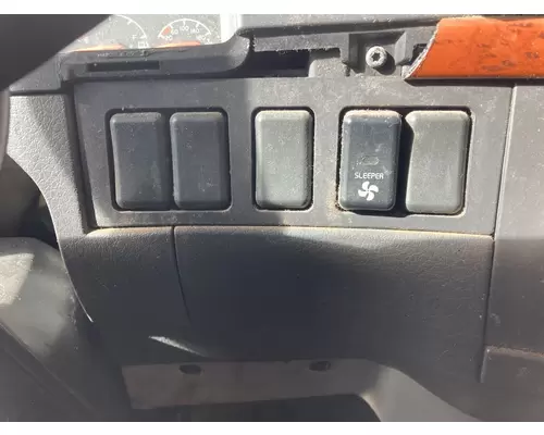 Volvo VNL Dash Assembly