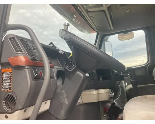 Volvo VNL Dash Assembly