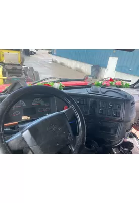 Volvo VNL Dash Assembly