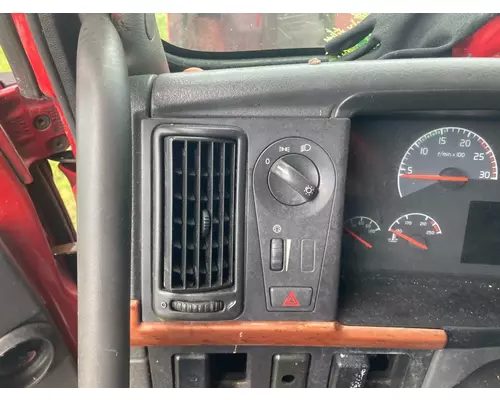 Volvo VNL Dash Assembly