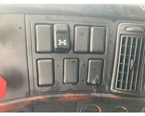 Volvo VNL Dash Assembly