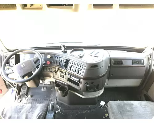 Volvo VNL Dash Assembly