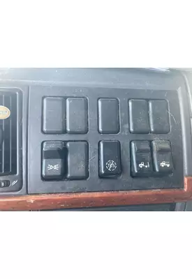 Volvo VNL Dash Assembly