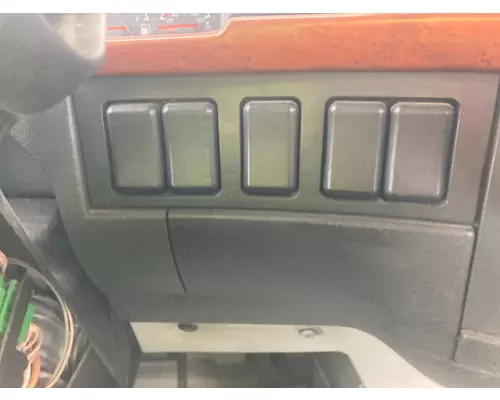 Volvo VNL Dash Assembly