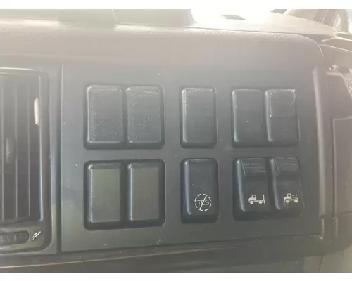 Volvo VNL Dash Assembly