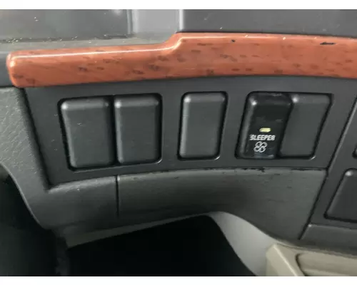 Volvo VNL Dash Assembly