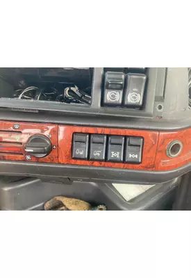 Volvo VNL Dash Assembly