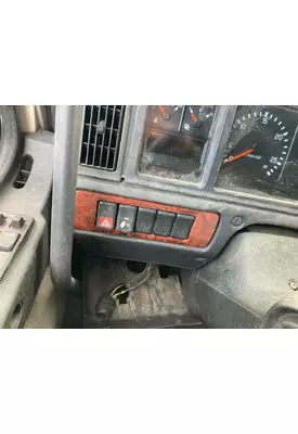 Volvo VNL Dash Assembly