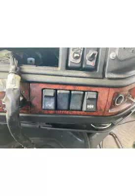 Volvo VNL Dash Assembly