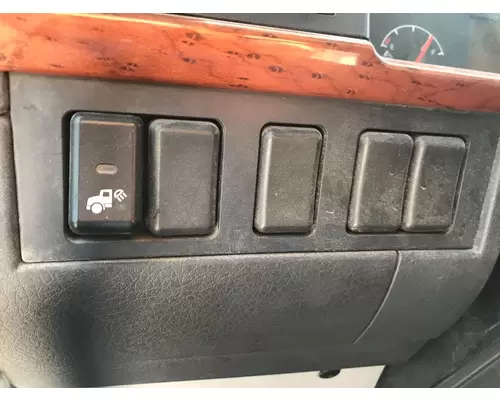 Volvo VNL Dash Assembly