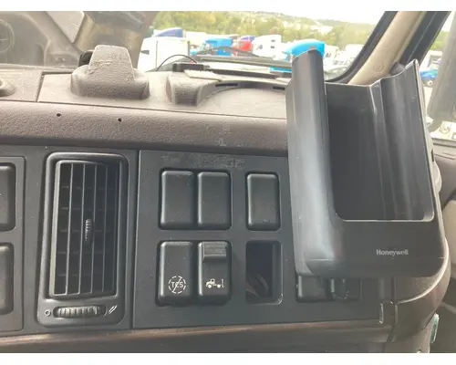 Volvo VNL Dash Assembly