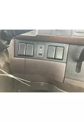 Volvo VNL Dash Assembly