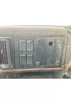 Volvo VNL Dash Assembly