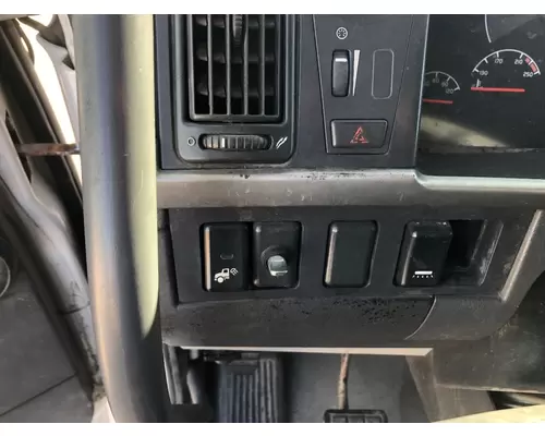Volvo VNL Dash Assembly