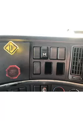 Volvo VNL Dash Assembly