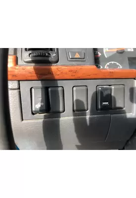 Volvo VNL Dash Assembly