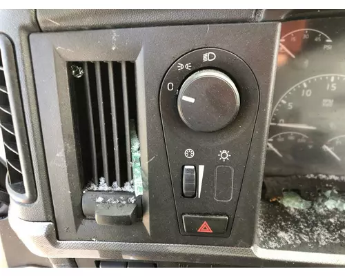 Volvo VNL Dash Assembly