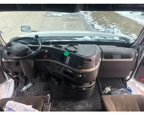 Volvo VNL Dash Assembly