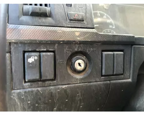 Volvo VNL Dash Assembly