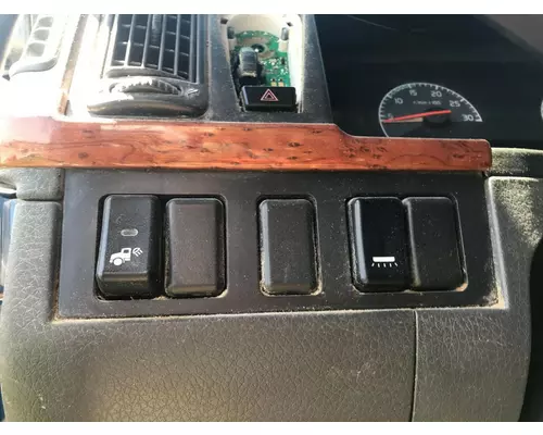 Volvo VNL Dash Assembly