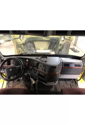 Volvo VNL Dash Assembly