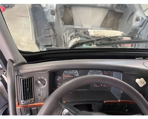 Volvo VNL Dash Assembly