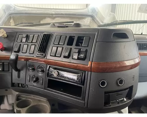 Volvo VNL Dash Assembly