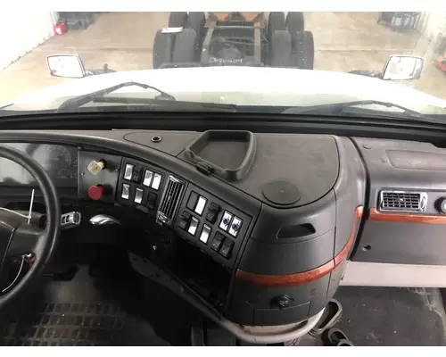 Volvo VNL Dash Assembly