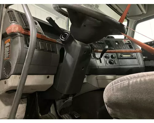 Volvo VNL Dash Assembly