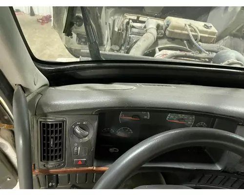 Volvo VNL Dash Assembly