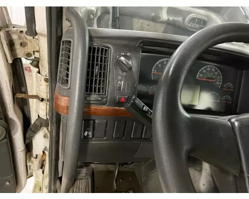 Volvo VNL Dash Assembly