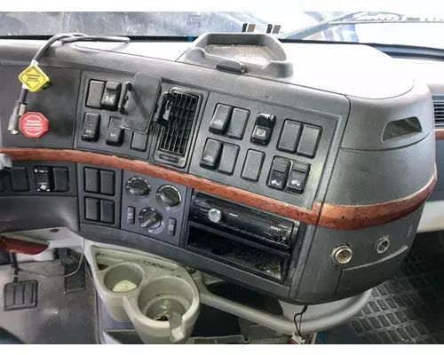 Volvo VNL Dash Assembly