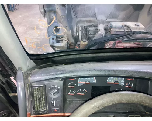 Volvo VNL Dash Assembly