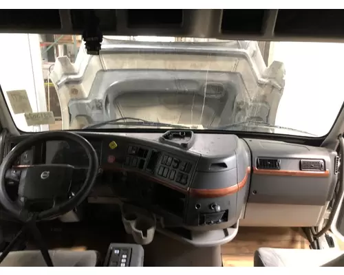 Volvo VNL Dash Assembly