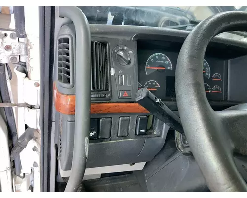 Volvo VNL Dash Assembly