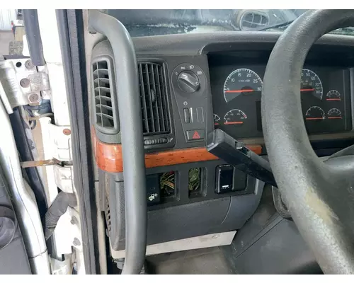 Volvo VNL Dash Assembly